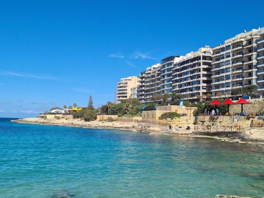 St Julians Penthouse 3 Minutes Walk From Seafront Sliema